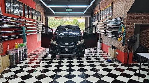 ROSLY TINTED SHOP (KAMPAR)